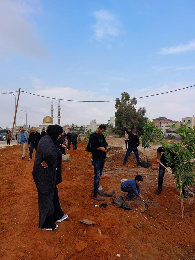 اقامة حديقة جماهيرية في جلجولية 